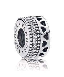 Hearts silver spacer with clear cubic zirconia