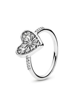 Ice crystal heart silver ring with clear cubic zirconia