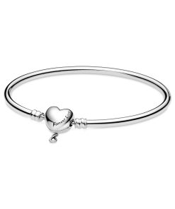 Pandora Moments Infinity Heart Clasp Bangle