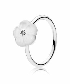 Floral silver ring with mother of pearl and clear cubic zirconia